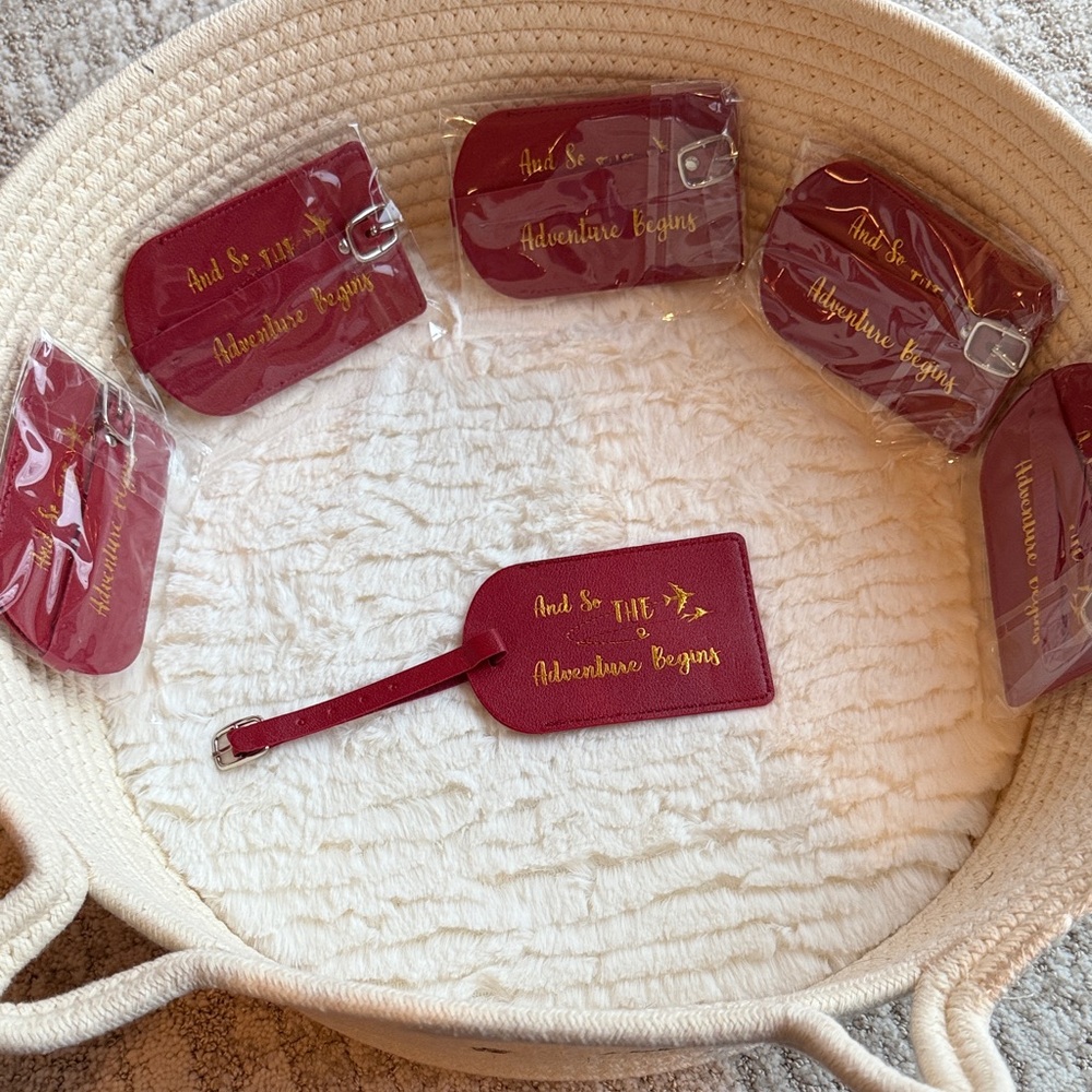 Source Unknown Red Luggage Tags - Picture 2 of 4
